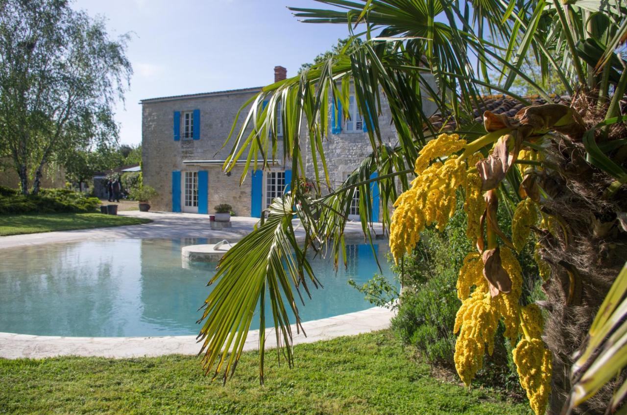 Dompierre-sur-Mer Logis Saint Leonard B&B 외부 사진